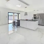 בית נופש Amazing In Saint Esprit פונט-סנט-אספריט