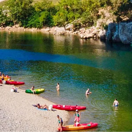 Amazing In Saint Esprit With Outdoor Swimming Pool, Wifi And 4 Bedrooms Pont-Saint-Esprit